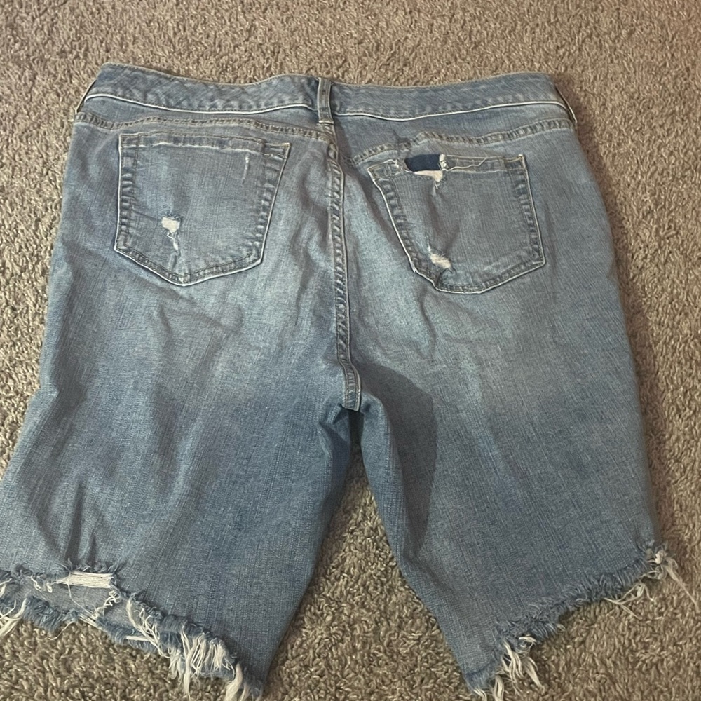 Torrid distressed Blue Denim Shorts sz 16 w - Picture 2 of 5